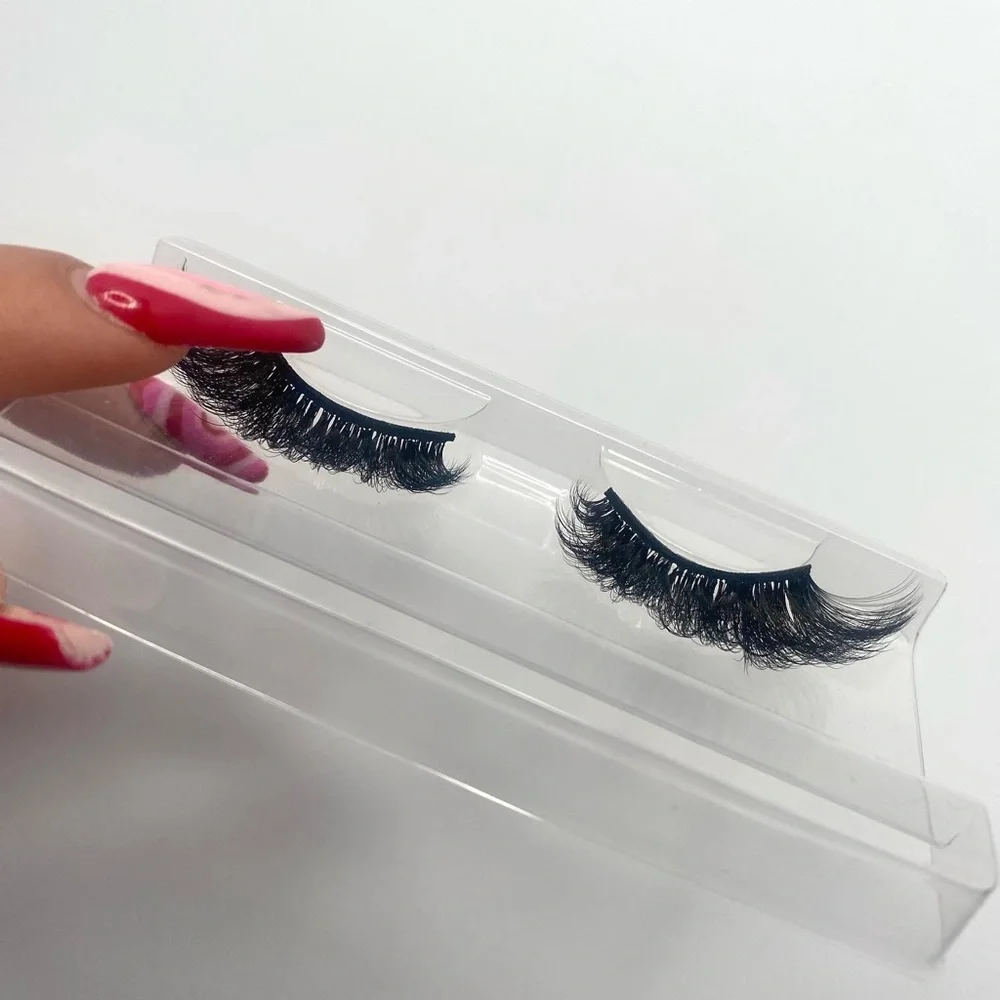 Dramatic Volume Strip Lashes - Picture 3 of 7